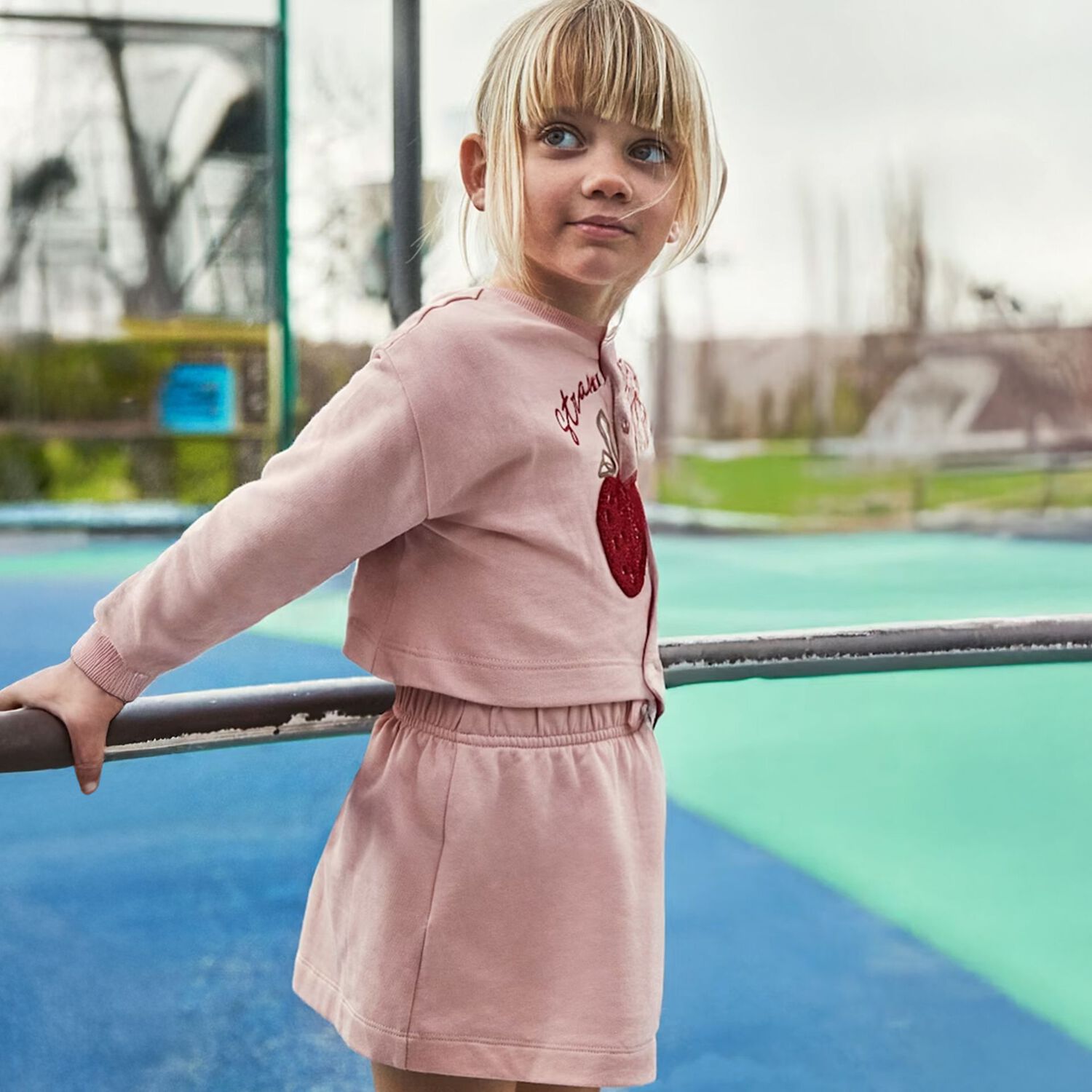 طقم فستان بنات بطبعه فراوله باللون الوردى , 1, hi-res