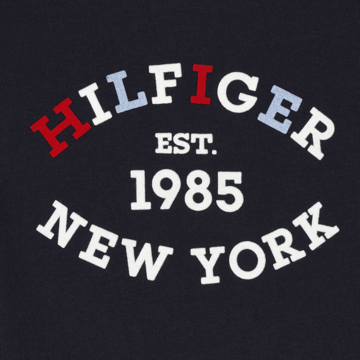 توب أولاد باكمام بالشعار باللون الكحلى   , 1, hi-res