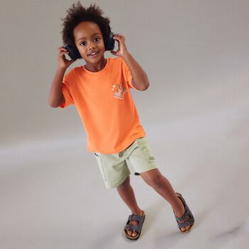 شورت أخضر للأولاد