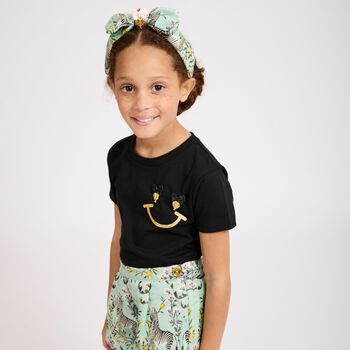 تيشيرت بطبعة باللون الأسود للبنات