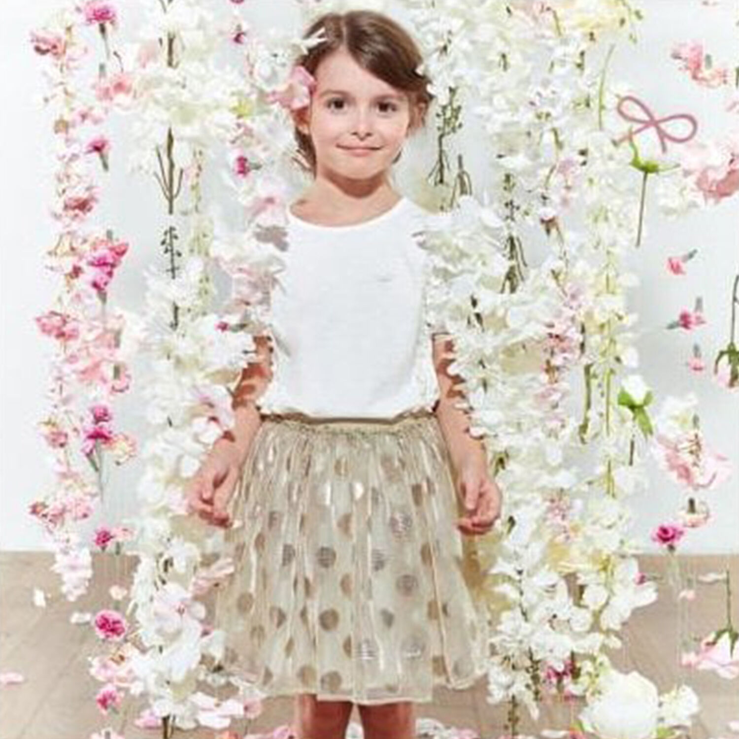 تنورة تول منقطة باللون الذهبى, 1, hi-res image number null