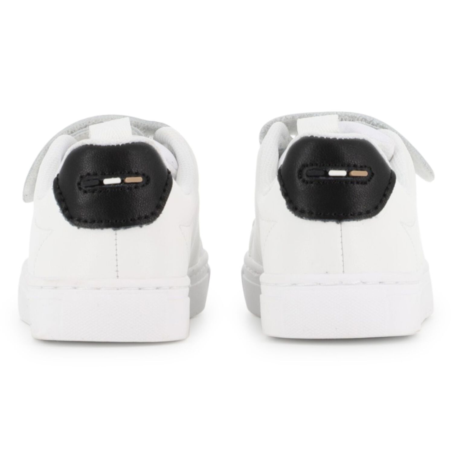 أحذية رياضية باللون بيضاء بشعار للأولاد, 2, hi-res