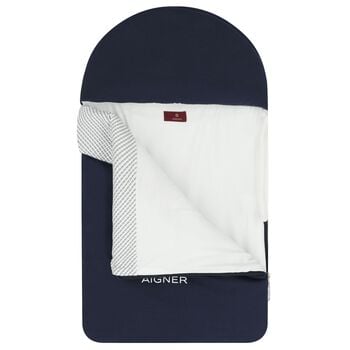 مدس اولاد بالشعار باللون الابيض و الكحلى 