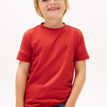 تيشيرت اولاد بالشعار باللون الاحمر 