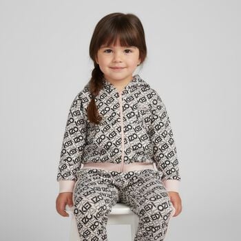 بدلة رياضية للبنات باللونين الوردي والأسود