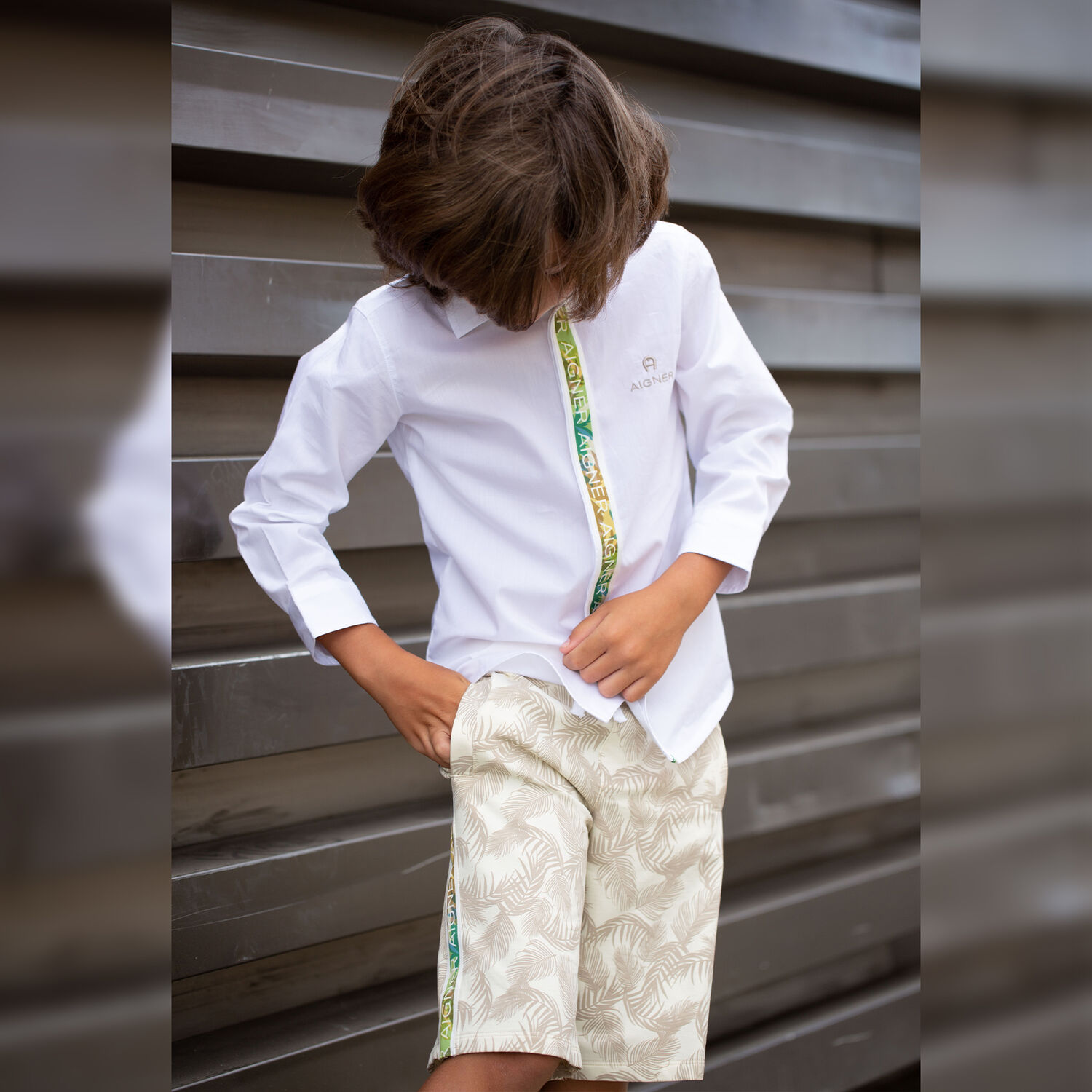 شورت بالشعار باللون العاجي للأولاد, 1, hi-res image number null