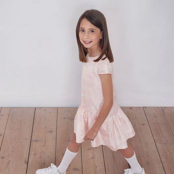 فستان بنات بالشعار باللون الوردى 