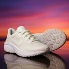 White Nike Star Runner Trainers, 1, hi-res