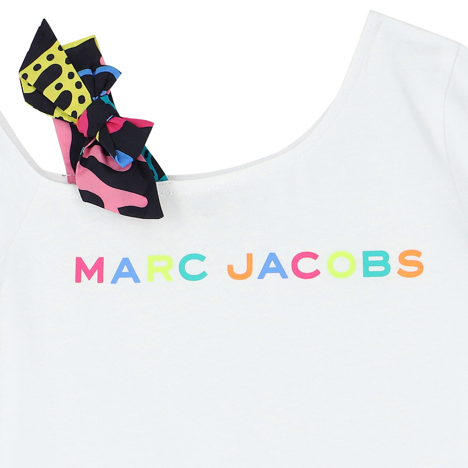 تيشيرت غير متماثل بالشعار باللون الابيض للبنات, 1, hi-res