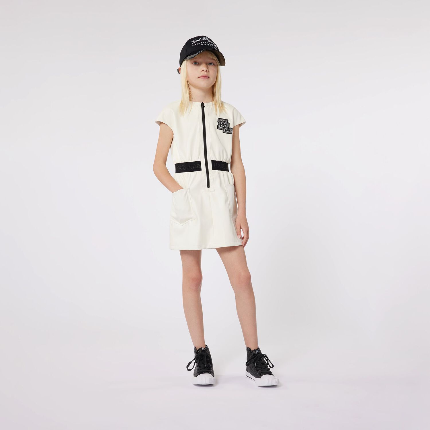 فستان بنات بالشعار باللون العاجي, 1, hi-res