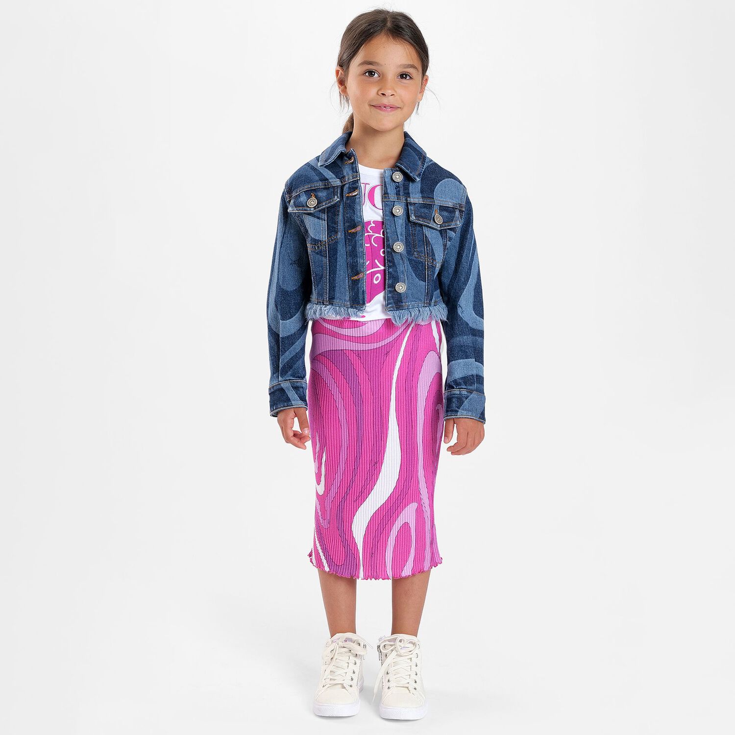 تيشيرت باللون أبيض مطرز بشعار للبنات, 1, hi-res