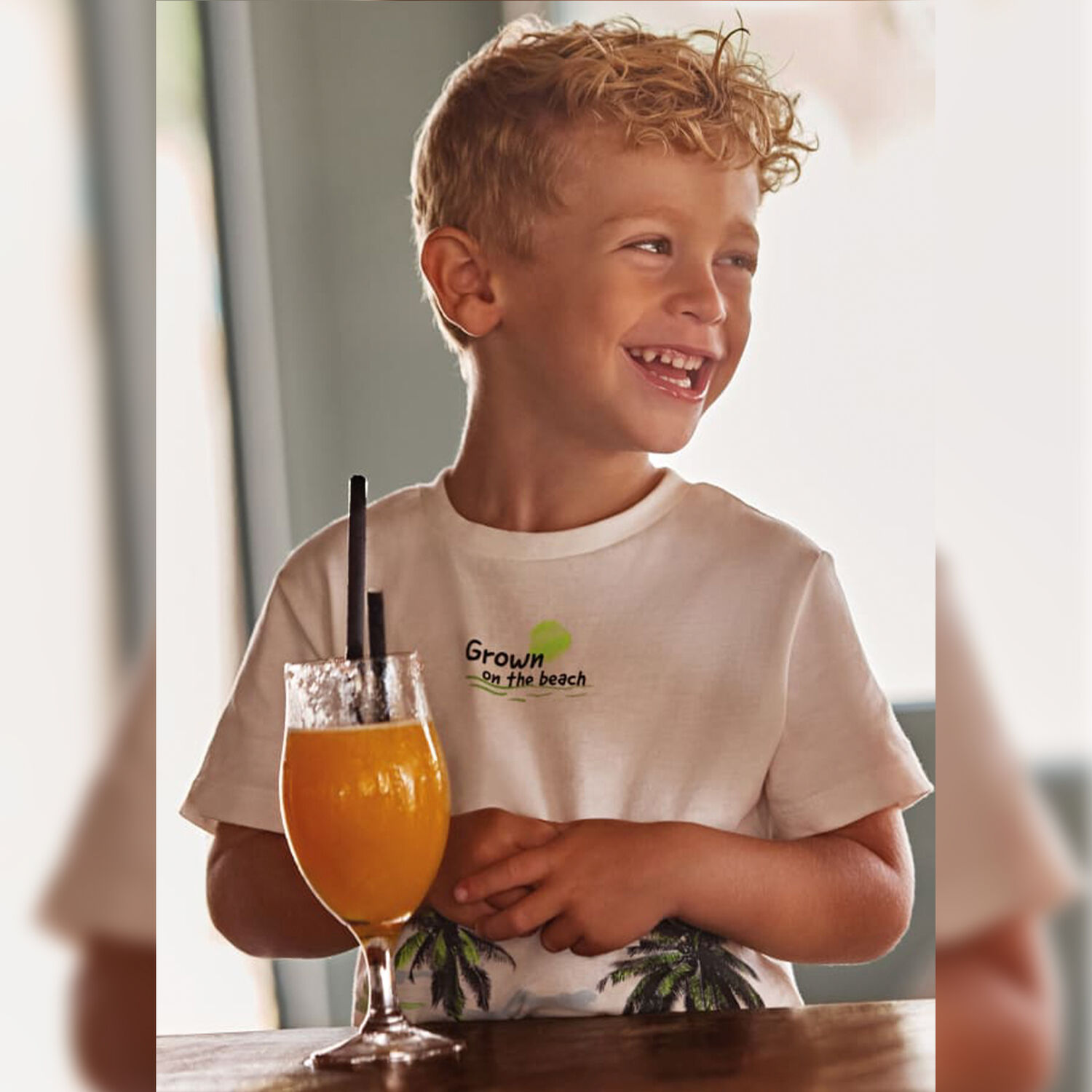 طقم شورت بطبعة أشجار النخيل باللون العاجى والاخضر للاولاد, 2, hi-res