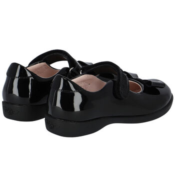 حذاء جلد بالشعار باللون اللون الأسود للبنات