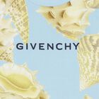 تيشيرت اولاد بالشعار بطبعه صدفه باللون الازرق, 1, hi-res