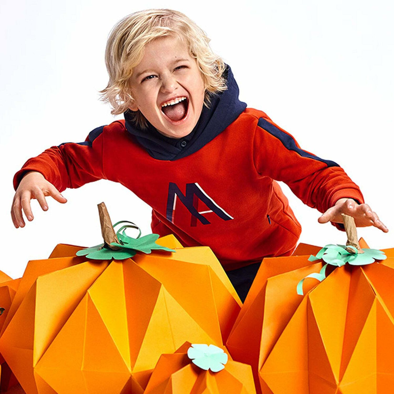 بدلة رياضية باللون البرتقالى والكحلى للاولاد, 1, hi-res