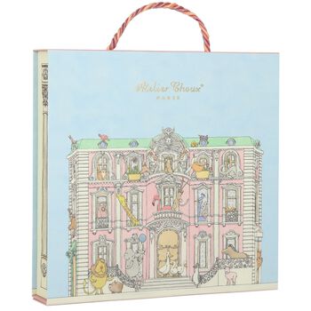 طقم هدايا قماط ومريلة للأطفال بطبعة كسارة البندق  باللون الأبيض والأزرق 