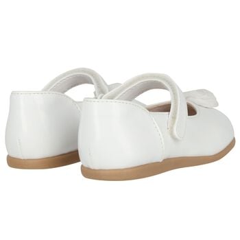 Younger Girls White Flower Shoes 
