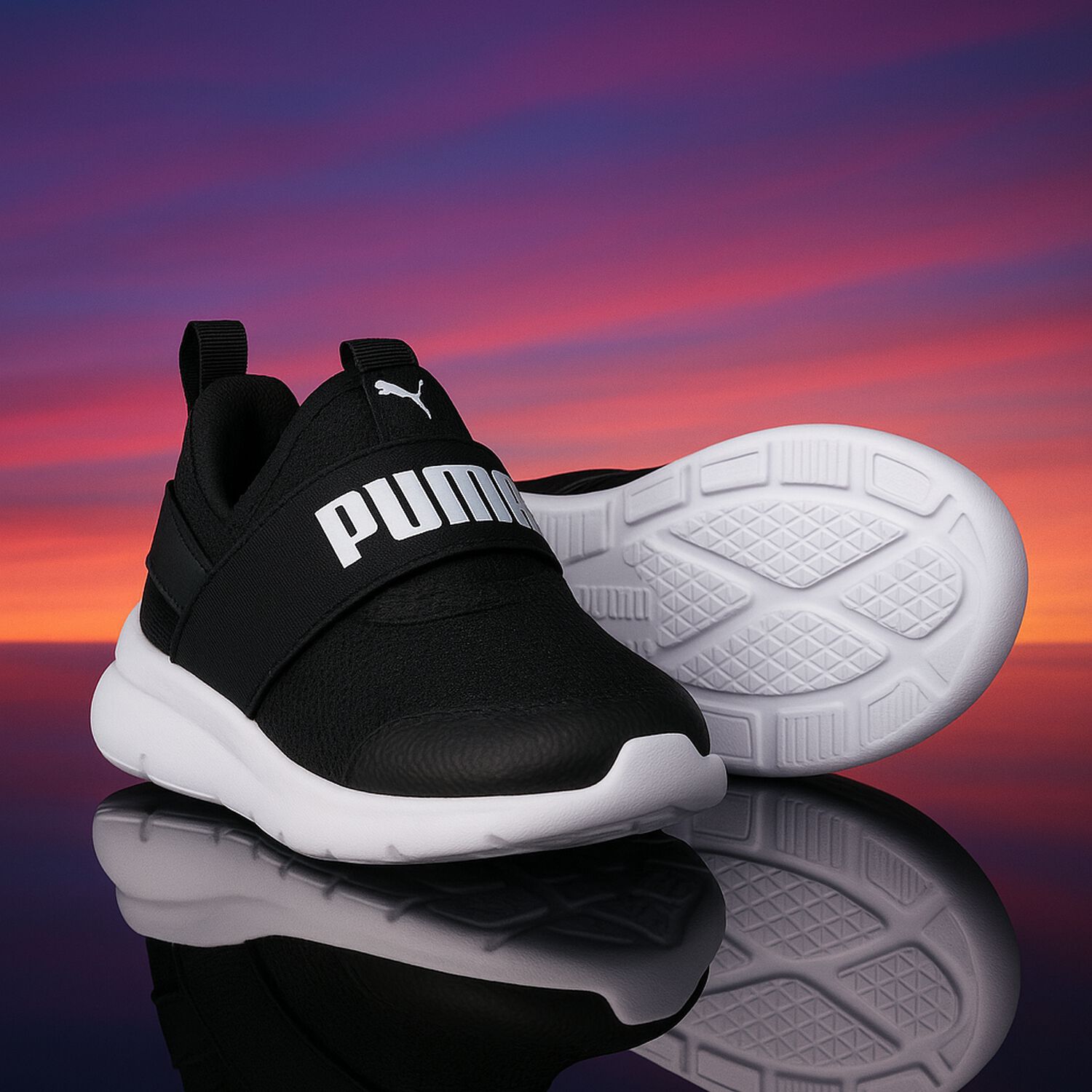 حذاء رياضي أسود ناعم سلكي من سليب تيك 2, 1, hi-res