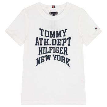 تي شيرت أبيض بشعار للأولاد