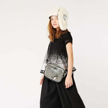 توب شبكى بالشعار باللون الاسود للبنات