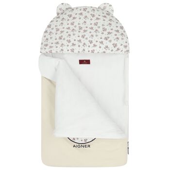 مدس بطبعة تيدى باللون الأبيض والبيج