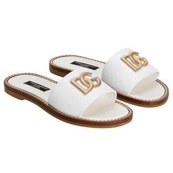 شباشب بناتي بالشعار باللون الابيض و الذهبي 