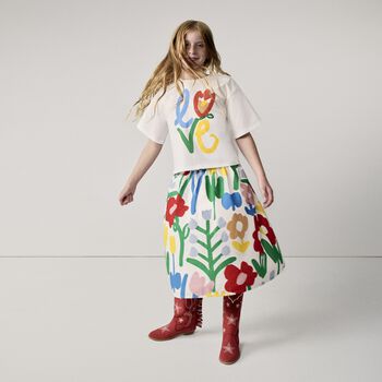 تيشيرت بناتي باللون العاجي مزين بالزهور