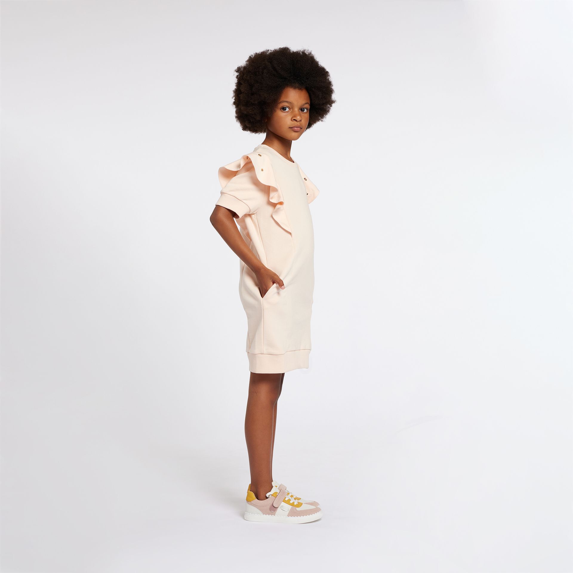 Chloe deals kids clothing