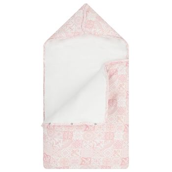 مدس بنات باللون الأبيض والوردي