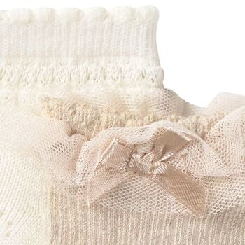 جوارب للبنات الصغيرات باللونين العاجي والبيج (عبوة من قطعتين)