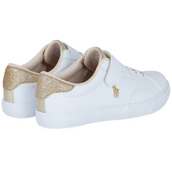 حذاء رياضي بالشعار باللون الأبيض والذهبي للبنات