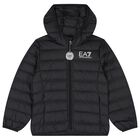 جاكيت اولاد بالشعار باللون الأسود, 1, hi-res