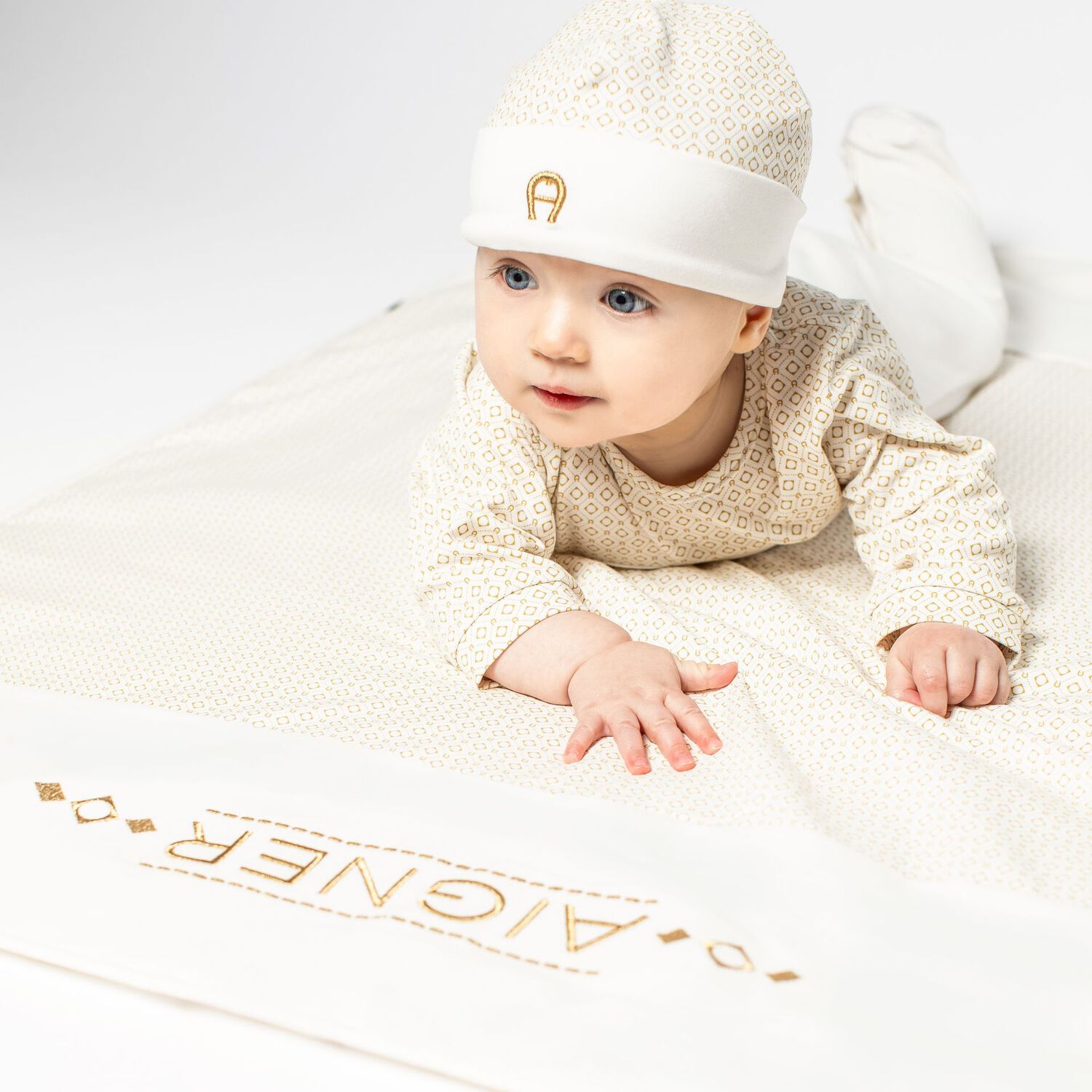 Ivory Logo Babygrow, 1, hi-res image number null