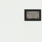 تيشيرت للأولاد بالشعار باللون الأبيض, 1, hi-res