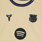 طقم شورت برشلونة باللون البيج والأسود للأولاد, 1, hi-res