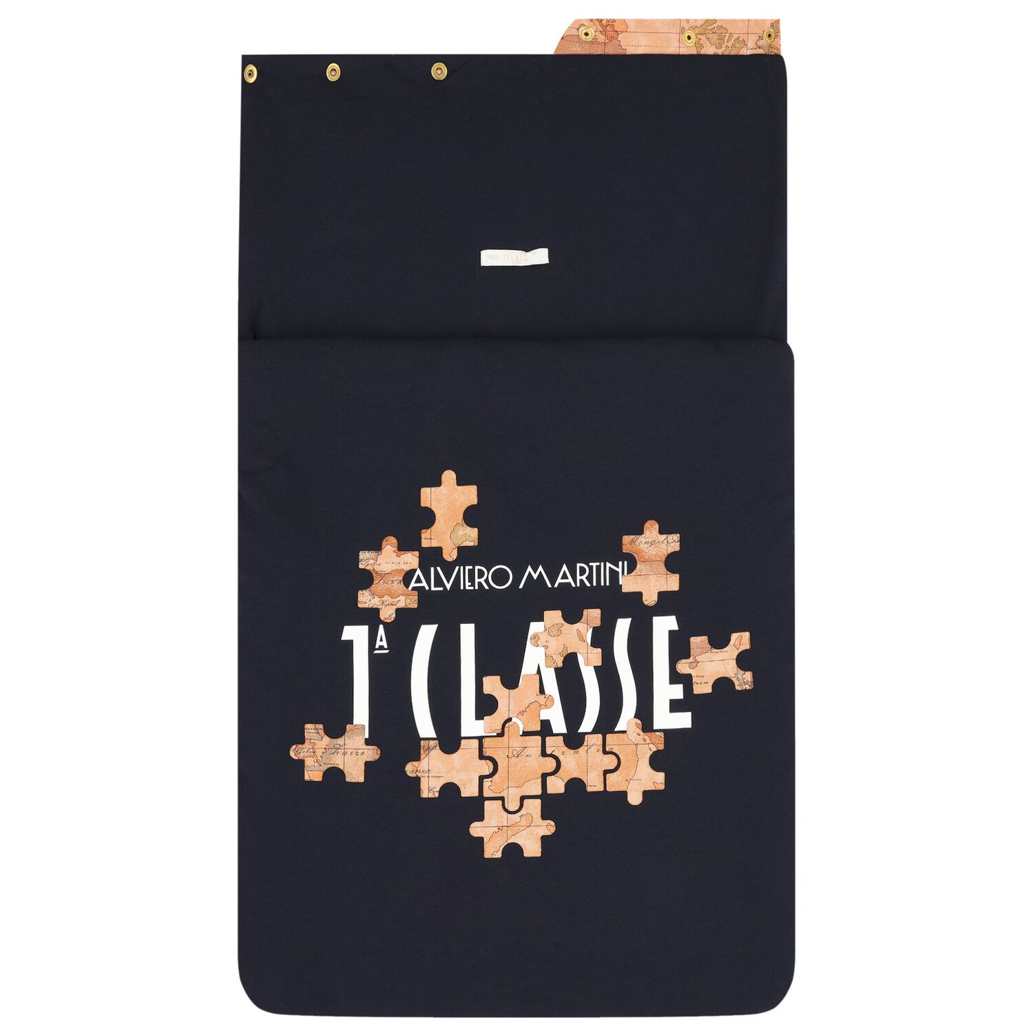 مدس  بطبعة خريطة باللون الأزرق والبيج , 1, hi-res image number null