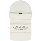 مدس بشعار حصان باللون العاجي, 1, hi-res