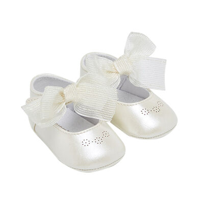 Baby Girls Ivory Bow Pre Walker Shoes