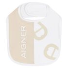 طقم هدايا ملابس أطفال وقبعة ومريلة بشعار باللونين البيج والأبيض, 1, hi-res