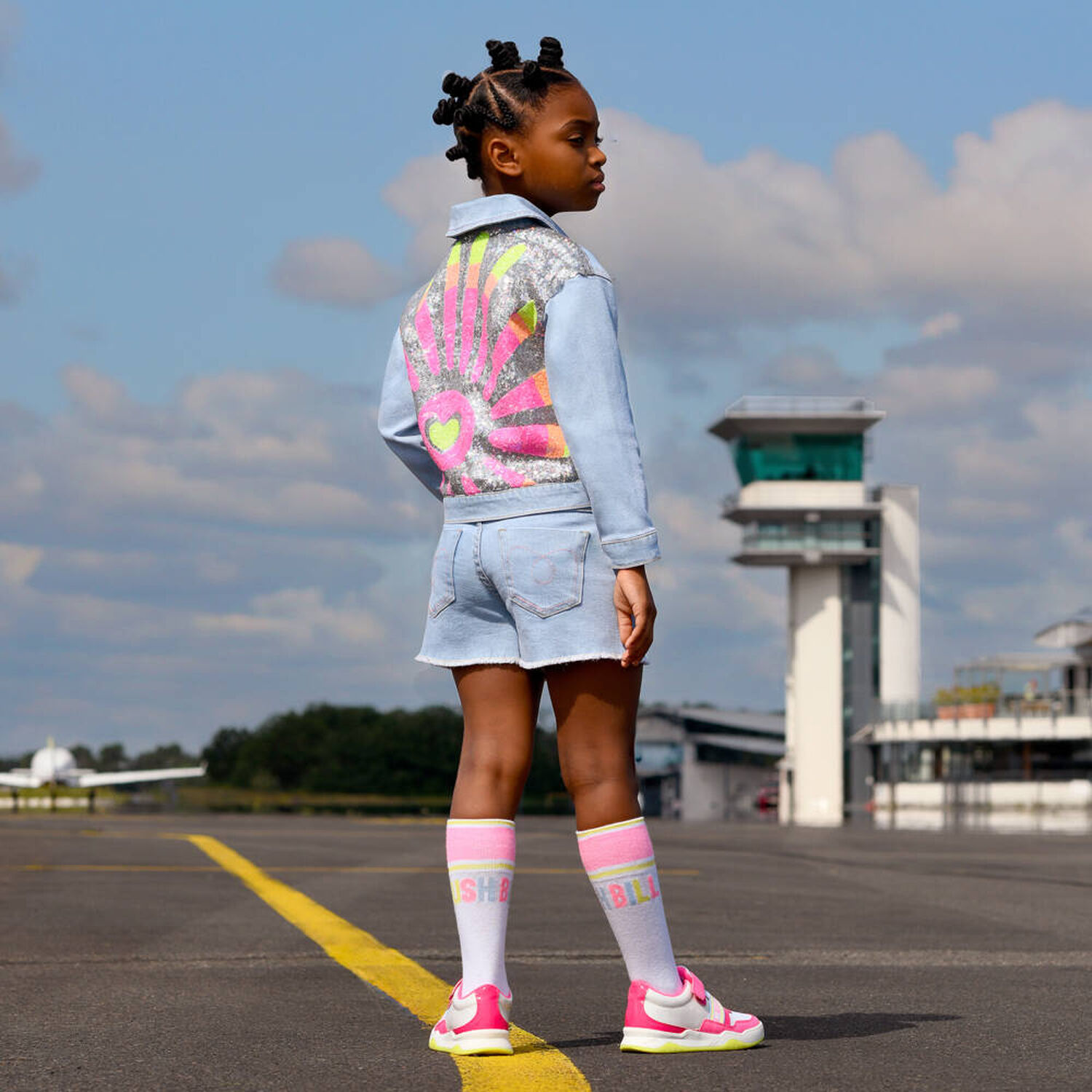 شورت للبنات دنيم  أزرق بنقوش لامعة , 1, hi-res image number null