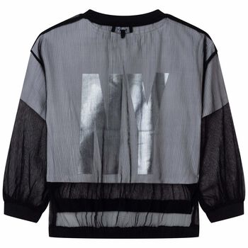 توب بالشعار باللون الاسود والابيض للبنات