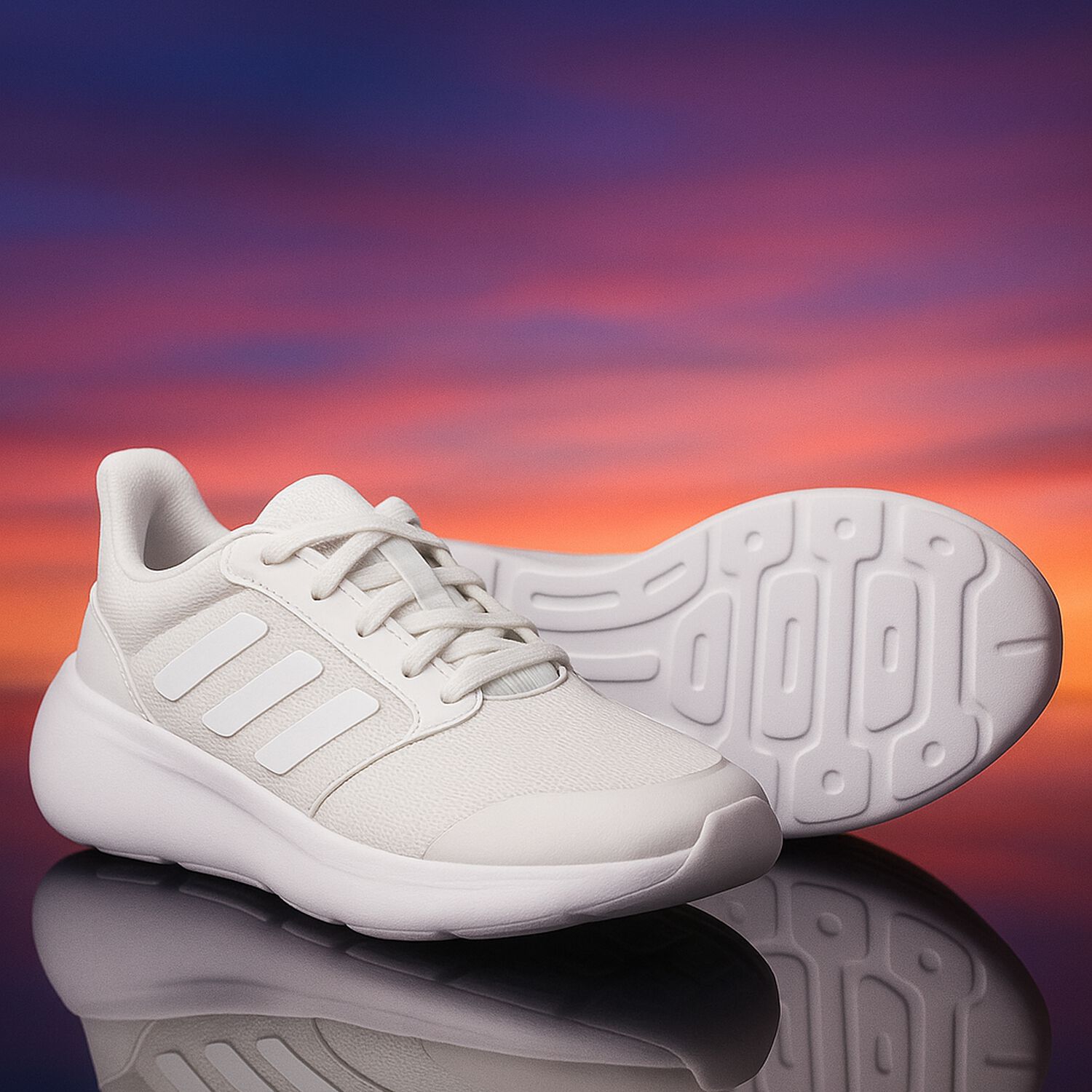 حذاء رياضي طراز تينسور رن باللون الأبيض, 1, hi-res