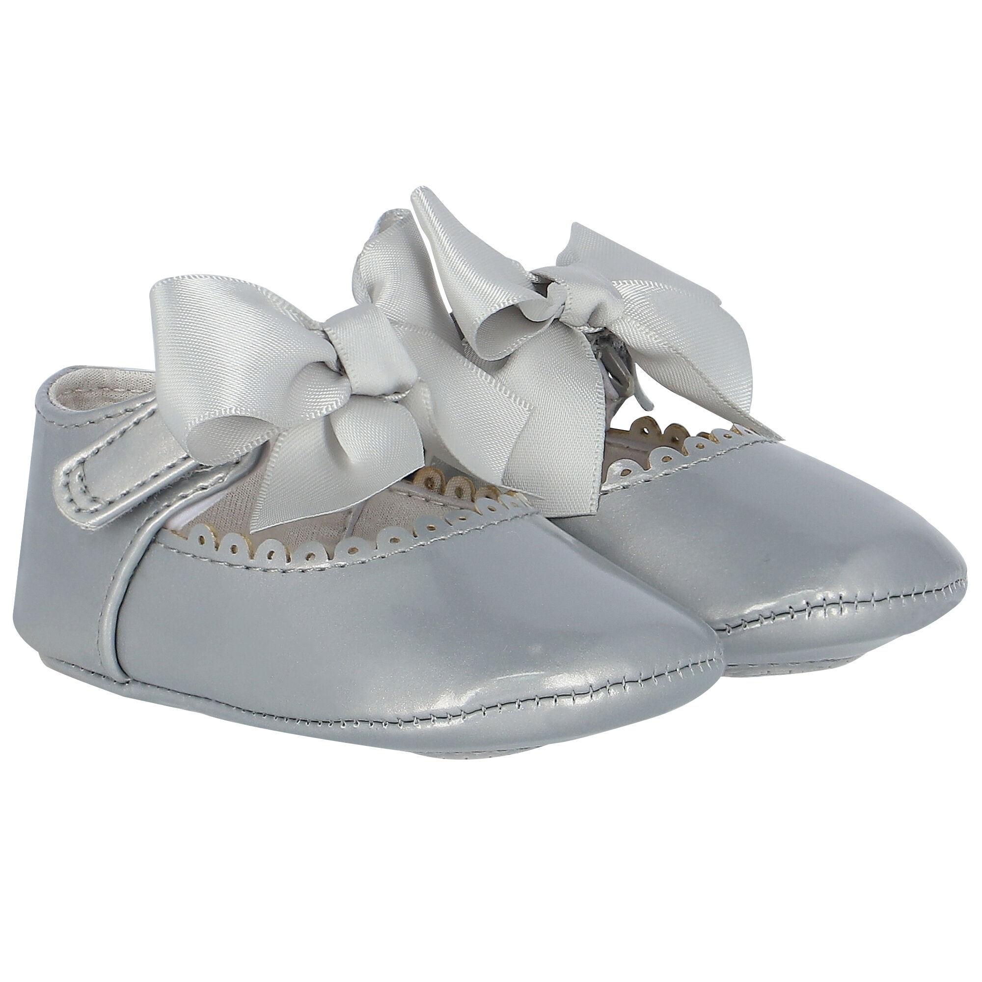 Baby girl shop shoes with bow