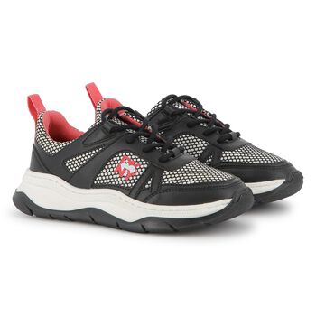 حذاء رياضي للبنات بشعار باللونين الأبيض والأسود