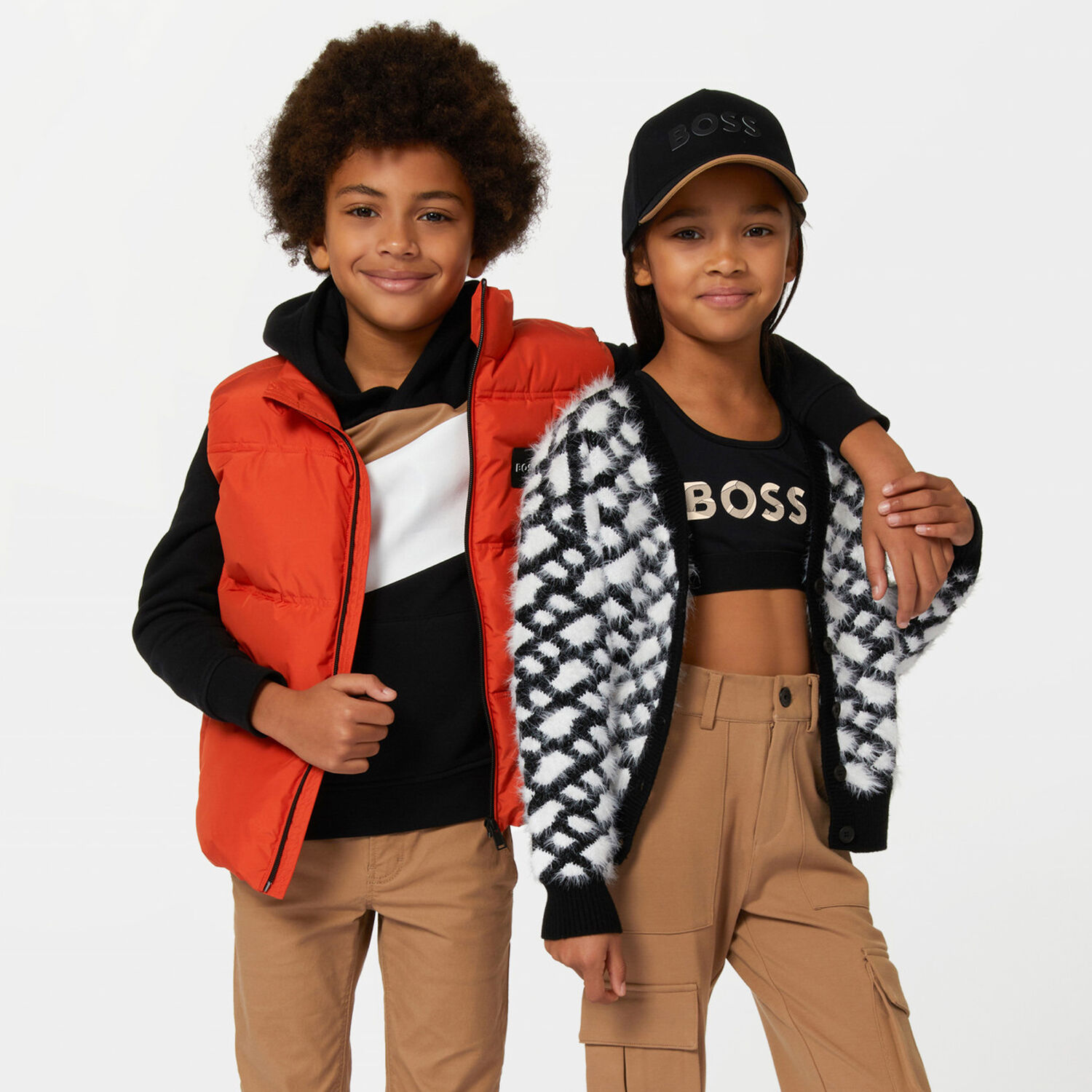 توب هودى أولاد بالشعار باللون الاسود, 1, hi-res image number null