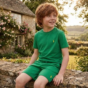 شورت شعار أخضر للأولاد