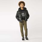 حذاء رياضى بالشعار باللون الاسود للاولاد, 1, hi-res