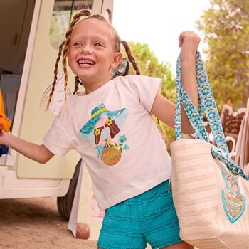 طقم شورت أبيض وأزرق للبنات