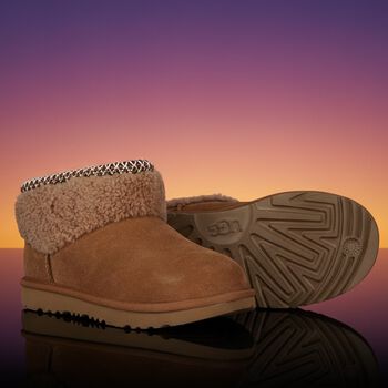 بوت قصير من الجلد السويدي الكلاسيكي بلون بني كستنائي للبنات