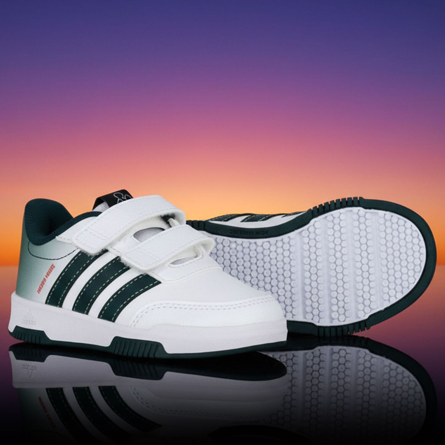 حذاء رياضي بشعار  أبيض وأخضر للأولاد, 1, hi-res